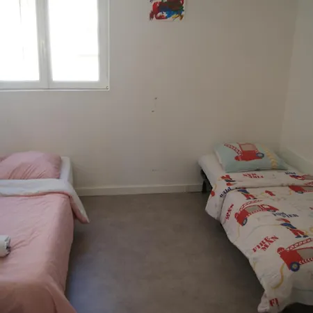 A 2 Pas De Paris Casa de hóspedes *